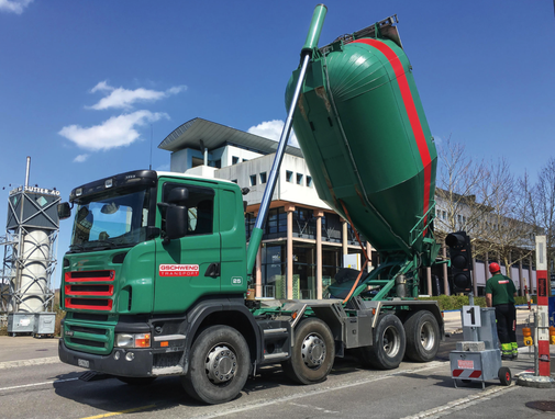 Das Transportunternehmen Jakob Gschwend AG in Engelburg-St.Gallen bietet einen effizienten Transport- und Muldenservice, ein Kiesdepot mit Recycling-Kies, Humus oder Sand sowie einen zuverlässigen Winterdienst an.